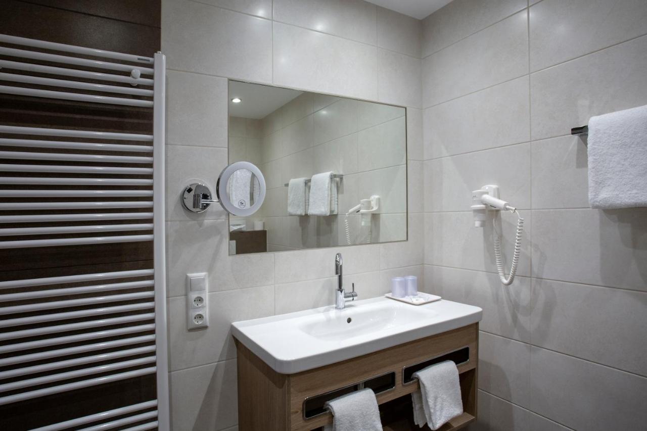 מלון Winterspelt Haus Hubertus מראה חיצוני תמונה
